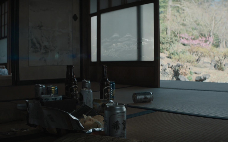 Sapporo Beer in Invasion S01E10 "First Day" (2021)
