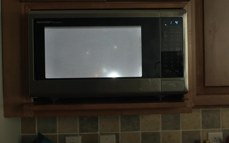 Sharp Carousel Microwave Oven in Hightown S02E09 Small Craft Warning (2021)