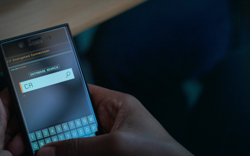 Sony Xperia Smartphone in Alex Rider S02E04 Serpent (2021)
