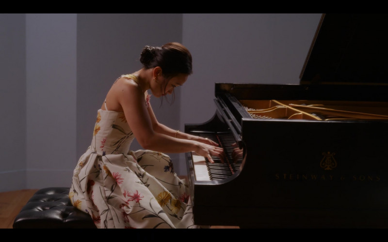 Steinway & Sons Piano in And Just Like That… S01E01 Hello It’s Me (3)