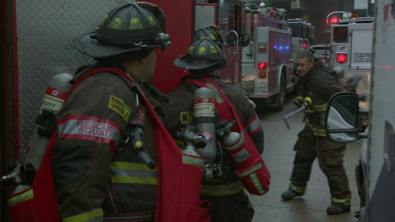 3M Scott Air-Pak SCBA Used by Cast Members in Chicago Fire S10E10 Back With a Bang (1)
