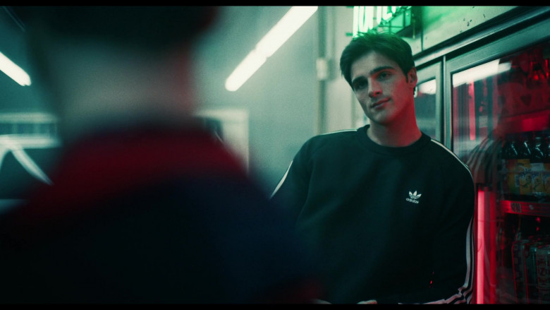 Adidas Sweatshirt of Jacob Elordi as Nate Jacobs in Euphoria S02E01 Trying to Get to Heaven Before They Close the Door (2022)