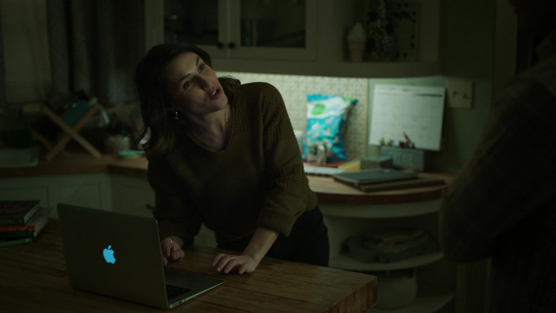 Apple MacBook Air Laptop Computer Used by Lili Mirojnick as Kinsley in Ordinary Joe S01E12 Whiteout (2022)