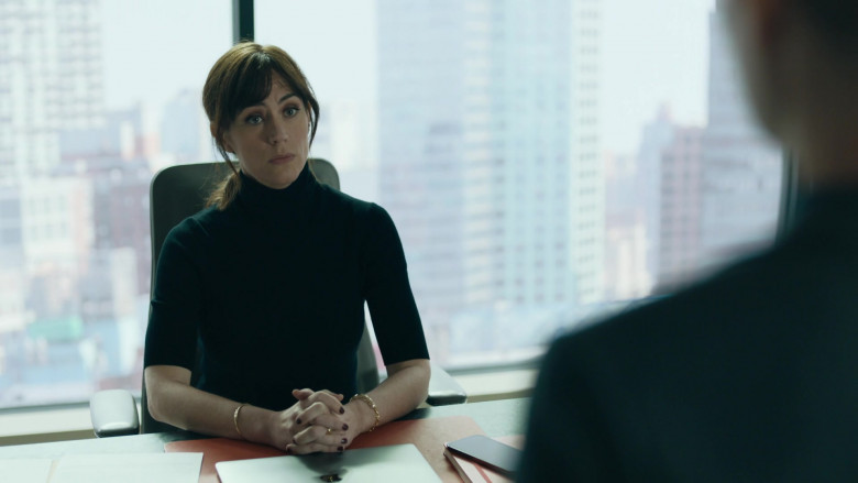 Apple MacBook Laptop Computer of Maggie Siff as Wendy Rhoades in Billions S06E02 Lyin' Eyes (2022)