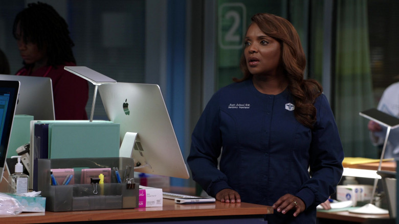 Apple iMac All-In-One Computers Used by Cast Members in Chicago Med S07E11 The Things We Thought We Left Behind (10)