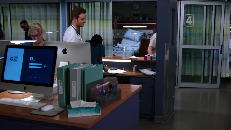 Apple iMac Computers in Chicago Med S07E10 No Good Deed Goes Unpunished … in Chicago (5)