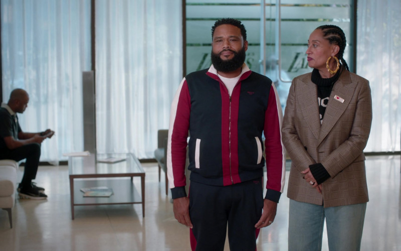 Bally Men’s Tracksuit of Anthony Anderson as Andre ‘Dre’ Johnson in Black-ish S08E04 Hoop Dreams (2022)