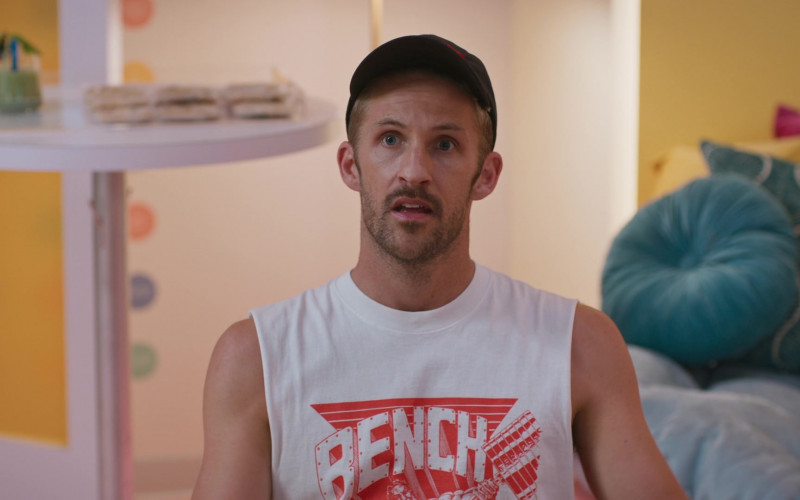 Bench Tank Top in Search Party S05E04 "Leviticus" (2022)