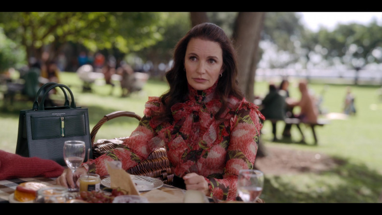 Brandon Blackwood Handbag of Kristin Davis as Charlotte York in And Just Like That… S01E06 Diwali (2022)