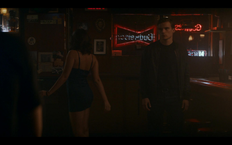 Budweiser Beer Sign in Ray Donovan The Movie (2022)