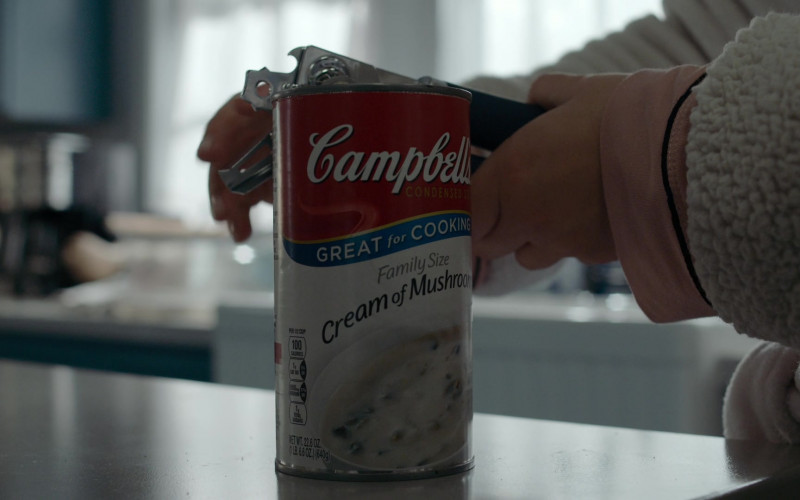 Campbell’s Condensed Cream of Mushroom Soup in The Woman in the House Across the Street from the Girl in the Window S01E01 (2022)