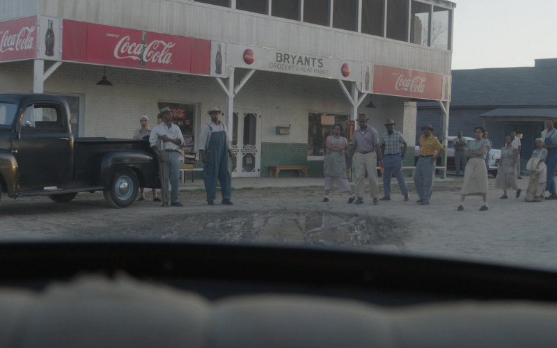 Coca-Cola Signs in Women of the Movement S01E06 "The Last Word" (2022)