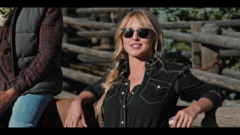Denimist Women's Black Shirt of Hassie Harrison as Laramie in Yellowstone S04E10 Grass on the Streets and Weeds on the Rooftops (2022)