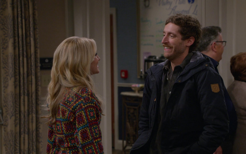 Fjallraven Warm Men's Jacket Worn by Thomas Middleditch as Drew in B Positive S02E12 Dagobah, a Room and a Chimney Sweep (2)