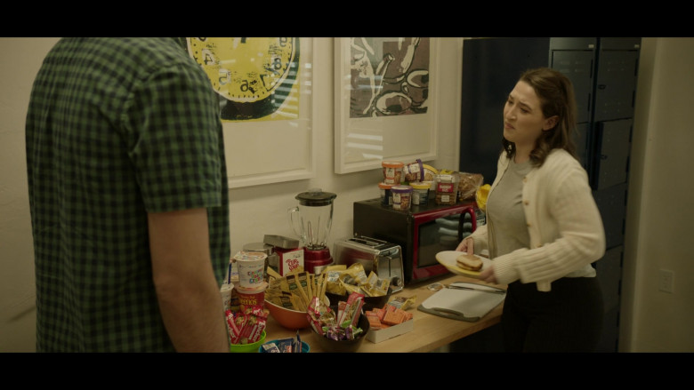 General Mills Cereals and Loacker Wafers in As We See It S01E04 The Violetini (2)
