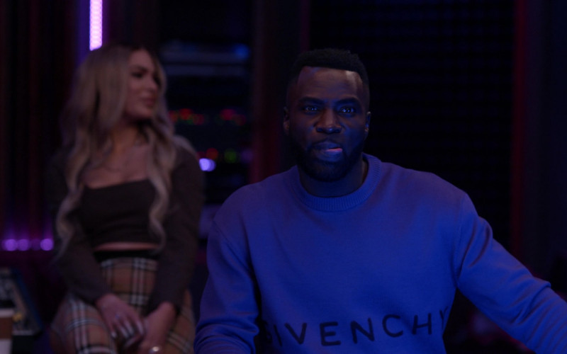 Givenchy Men's Sweater in Queens S01E09 "Bars" (2022)