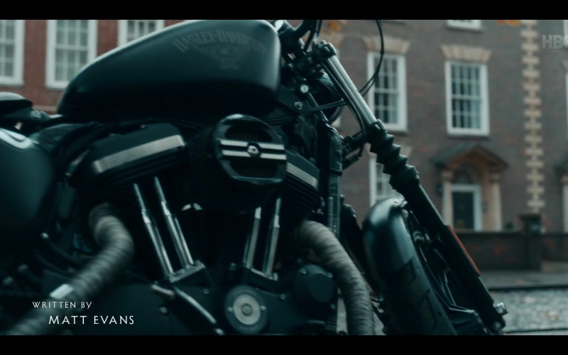 Harley-Davidson Motorcycle in A Discovery of Witches S03E04