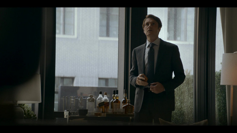 Johnnie Walker and Talisker Whisky in Ray Donovan The Movie (2022)