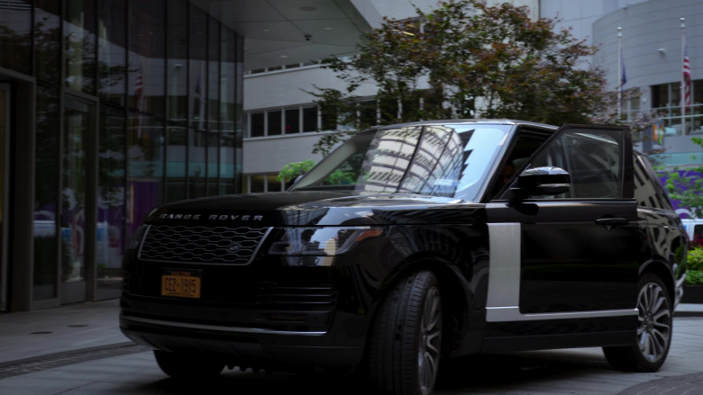 Land Rover Range Rover Vogue Car in Power Book II Ghost S02E08 Drug Related (2022)