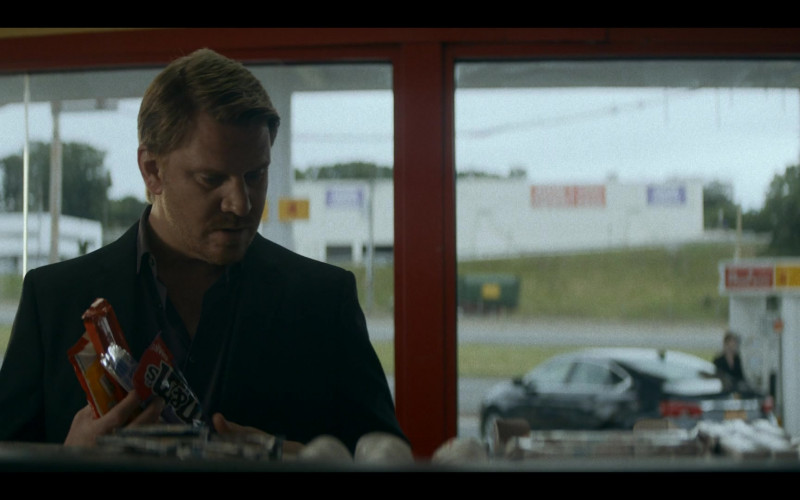 M&M’s Candies Held by Dash Mihok as Bunchy in Ray Donovan The Movie (2022)
