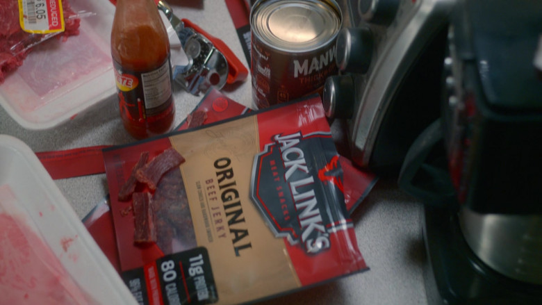 Manwich Original Sloppy Joe Sauce and Jack Link’s Beef Jerky in Cobra Kai S04E04 Bicephaly (1)