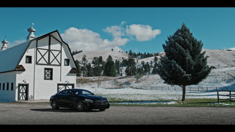 Mercedes-Benz S 63 5.5-Litre V8-Powered AMG Car of Kelly Reilly as Bethany Dutton in Yellowstone S04E10 TV Show 2022 (1)
