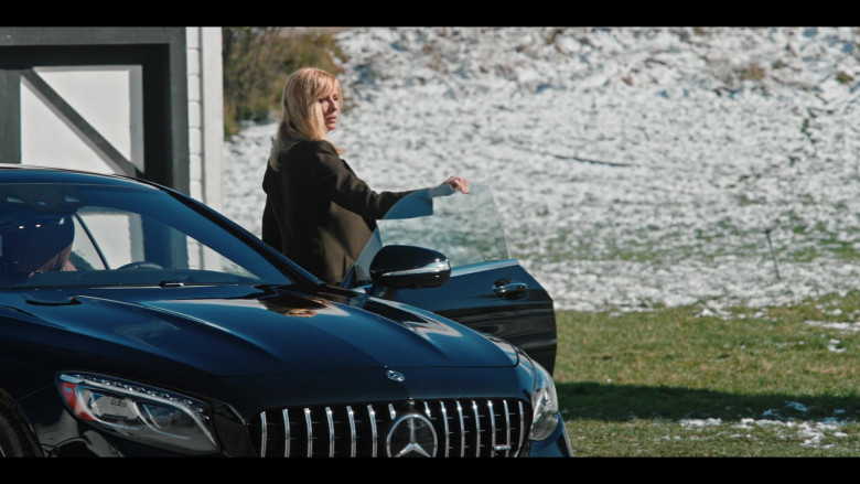 Mercedes-Benz S 63 5.5-Litre V8-Powered AMG Car of Kelly Reilly as Bethany Dutton in Yellowstone S04E10 TV Show 2022 (2)