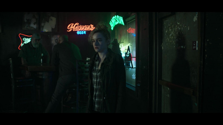 Miller High Life, Hamm's Beer and Jameson Irish Whiskey Signs in Ozark S04E06 Sangre Sobre Todo (2022)
