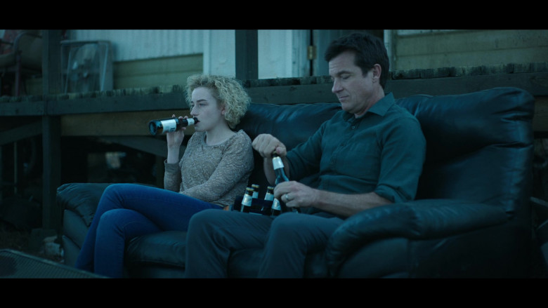 Miller Lite Beer Enjoyed by Jason Bateman as Martin ‘Marty' Byrde & Julia Garner as Ruth Langmore in Ozark S04E04 Ace Deuce (2)
