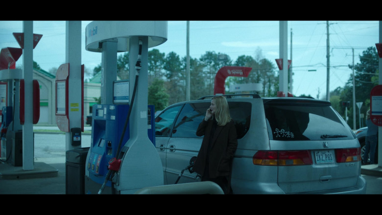Mobil in Ozark S04E05 Ellie (2022)