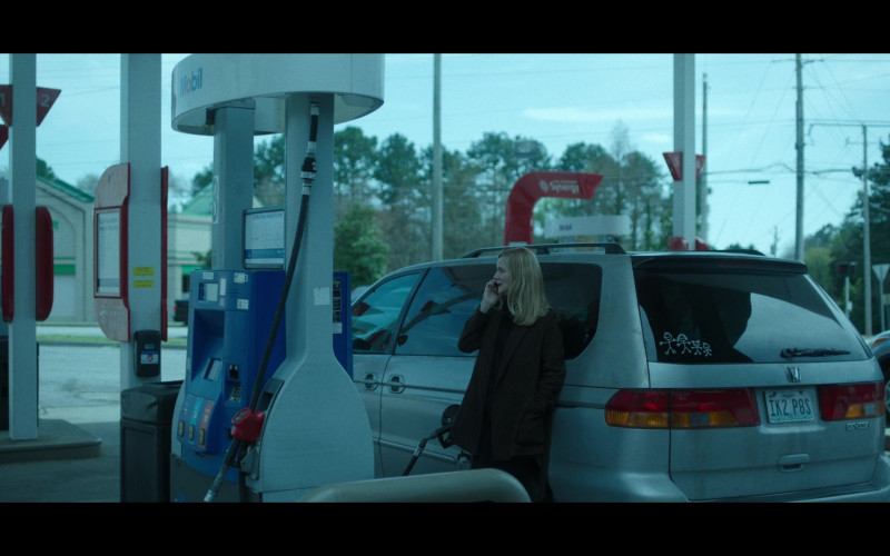 Mobil in Ozark S04E05 Ellie (2022)