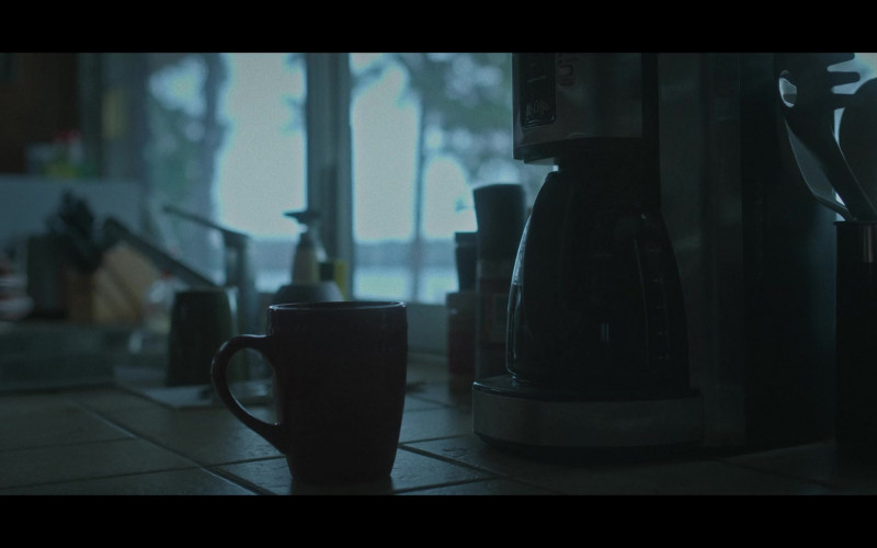 Mr. Coffee Coffee Maker in Ozark S04E01 The Beginning of the End (2022)