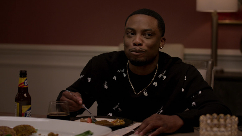 Off White Sweatshirt Worn by Woody McClain as Cane Tejada in Power Book II Ghost S02E06 What's Free (2022)