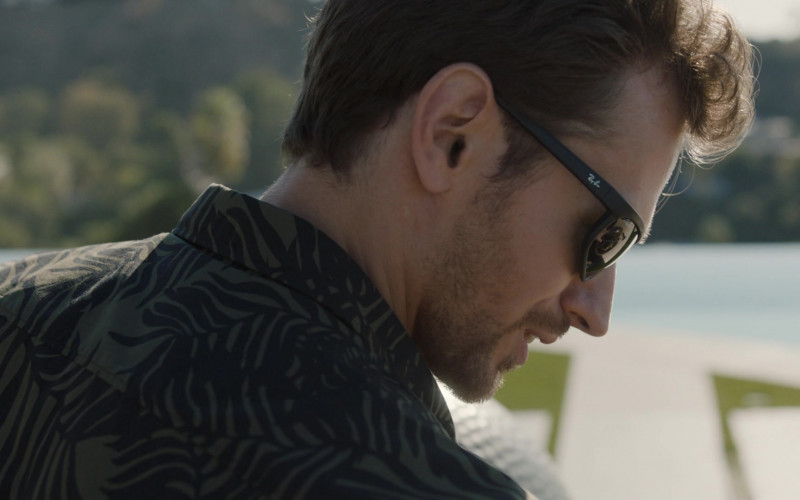 Ray-Ban Men’s Sunglasses in This Is Us S06E03 Four Fathers (2022)