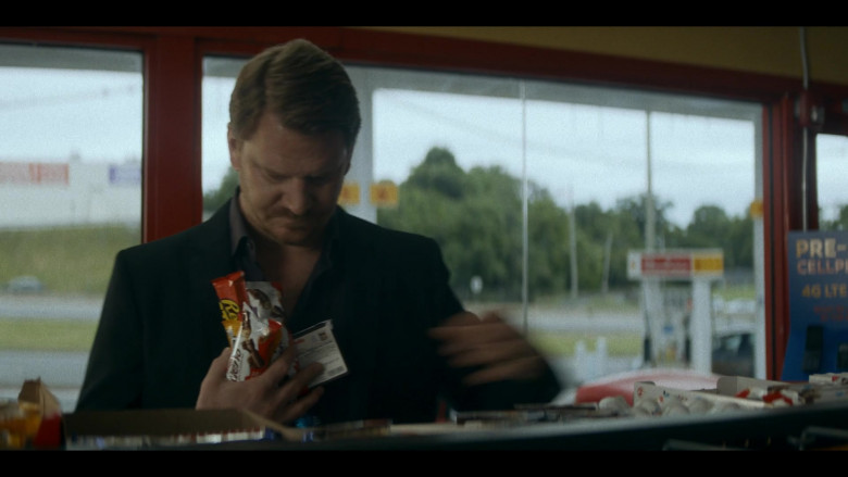 Reese’s and Kinder Bueno Chocolate Bars in Ray Donovan The Movie (2022)