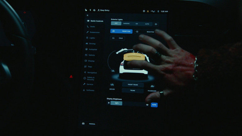 Tesla Model X White Car of Edi Patterson as Judy Gemstone in The Righteous Gemstones S02E02 After I Leave, Savage Wolves Will Come 2022 (6)
