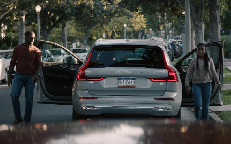 Volvo XC60 Car in This Is Us S06E03 Four Fathers (2)