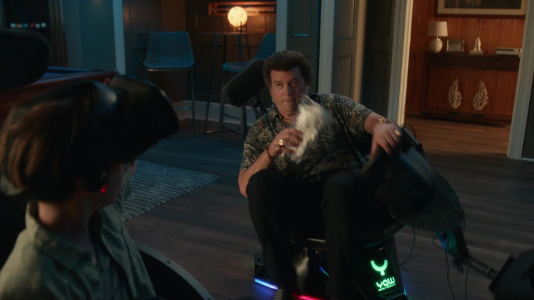 YAW Virtual Reality Motion Simulators in The Righteous Gemstones S02E01 TV Show 2022 (2)