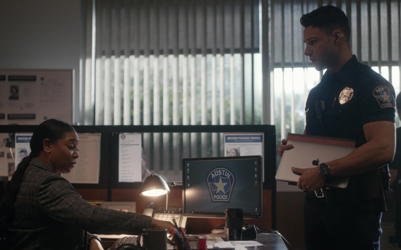 Apple MacBook Air Laptop of Rafael L. Silva as Carlos Reyes in 9-1-1 Lone Star S03E05 Child Care (2)