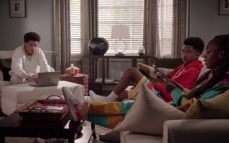 Apple MacBook Laptop of Marcus Scribner as Andre Johnson, Jr. and Nike Sneakers of Marsai Martin as Diane Johnson in Black-ish S08E05 Ashy to Classy (2022)