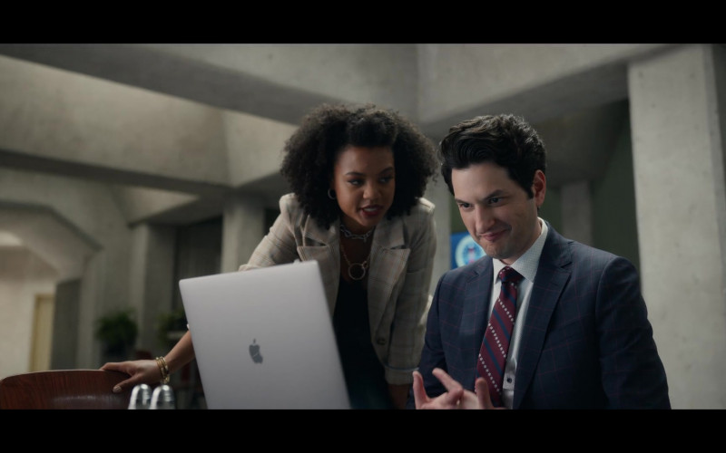 Apple MacBook Laptops in Space Force S02E05 Mad (Buff) Confidence (2)