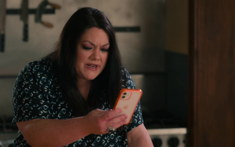 Apple iPhone Smartphone Held by Brooke Elliott as Dana Sue Sullivan in Sweet Magnolias S02E05 Great Expectations (2022)