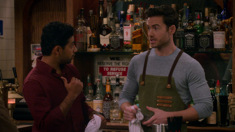 Ballantine’s Whiskey, Jack Daniel’s, Beefeater Gin, Johnnie Walker, Mossburn Whisky, Pasote Tequila in How I Met Your Father S01E07