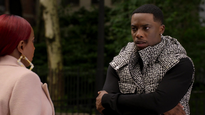 Balmain Men's Hooded Down Puffer Vest Street Style of Woody McClain as Cane Tejada in Power Book II Ghost S02E10 (1)
