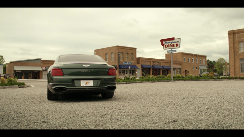 Bentley Flying Spur W12 Green Car Used by Alan Ritchson as Jack Reacher in Reacher S01E08 TV Series 2022 (2)
