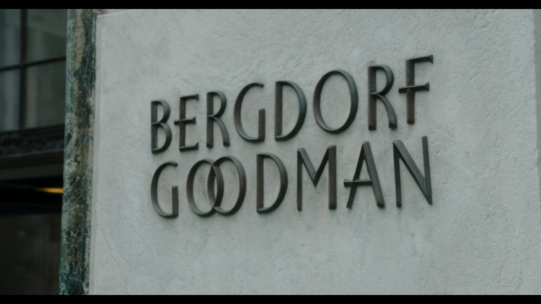 Bergdorf Goodman Store in Inventing Anna S01E03 Two Birds, One Throne (2022)