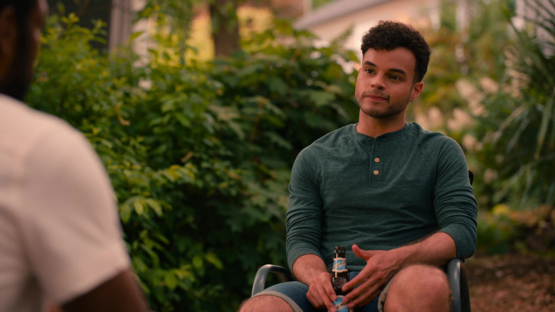 Blue Moon Beer Enjoyed by Chris Medlin as Isaac Downey in Sweet Magnolias S02E06 Find It in Your Heart (2022)