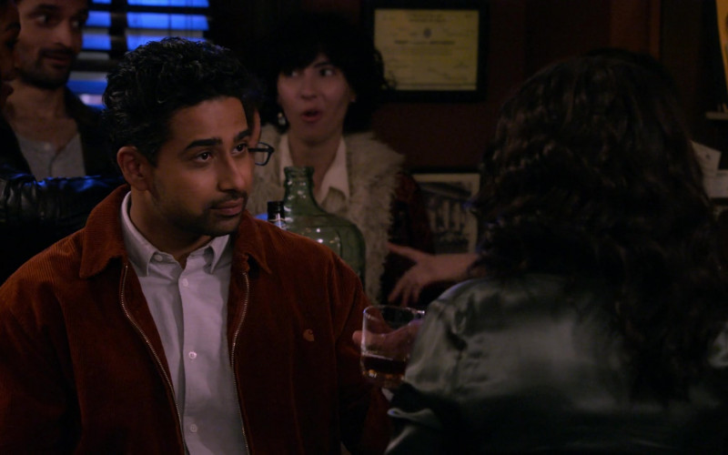Carhartt Men's Jacket of Suraj Sharma as Sid in How I Met Your Father S01E05 The Good Mom (3)