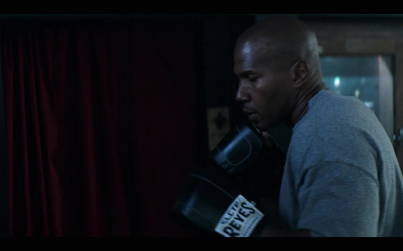 Cleto Reyes Boxing Gloves in Power Book IV Force S01E02 King of the Goddamn Hill (2022)
