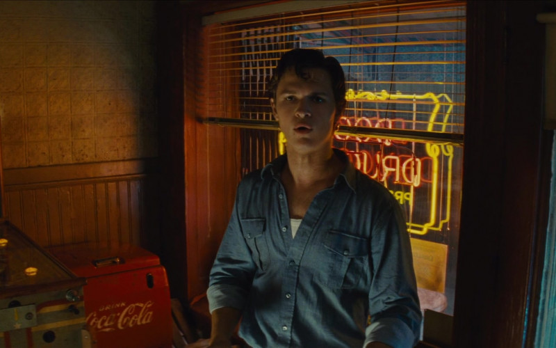 Coca-Cola Vending Machine in West Side Story (2)